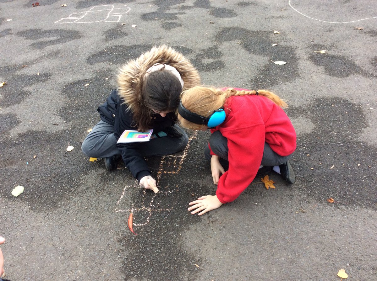 MaundeneSchool's tweet photo. As part of โOutdoor classroom Dayโ Year 4 took their maths learning outside and created multiplication games to incorporate their understanding of the 2s, 3s and 6 times table. They showed fantastic teamwork and resilience. #OutdoorClassroomDay #Mathsoutside https://t.co/0mCEZSlCri