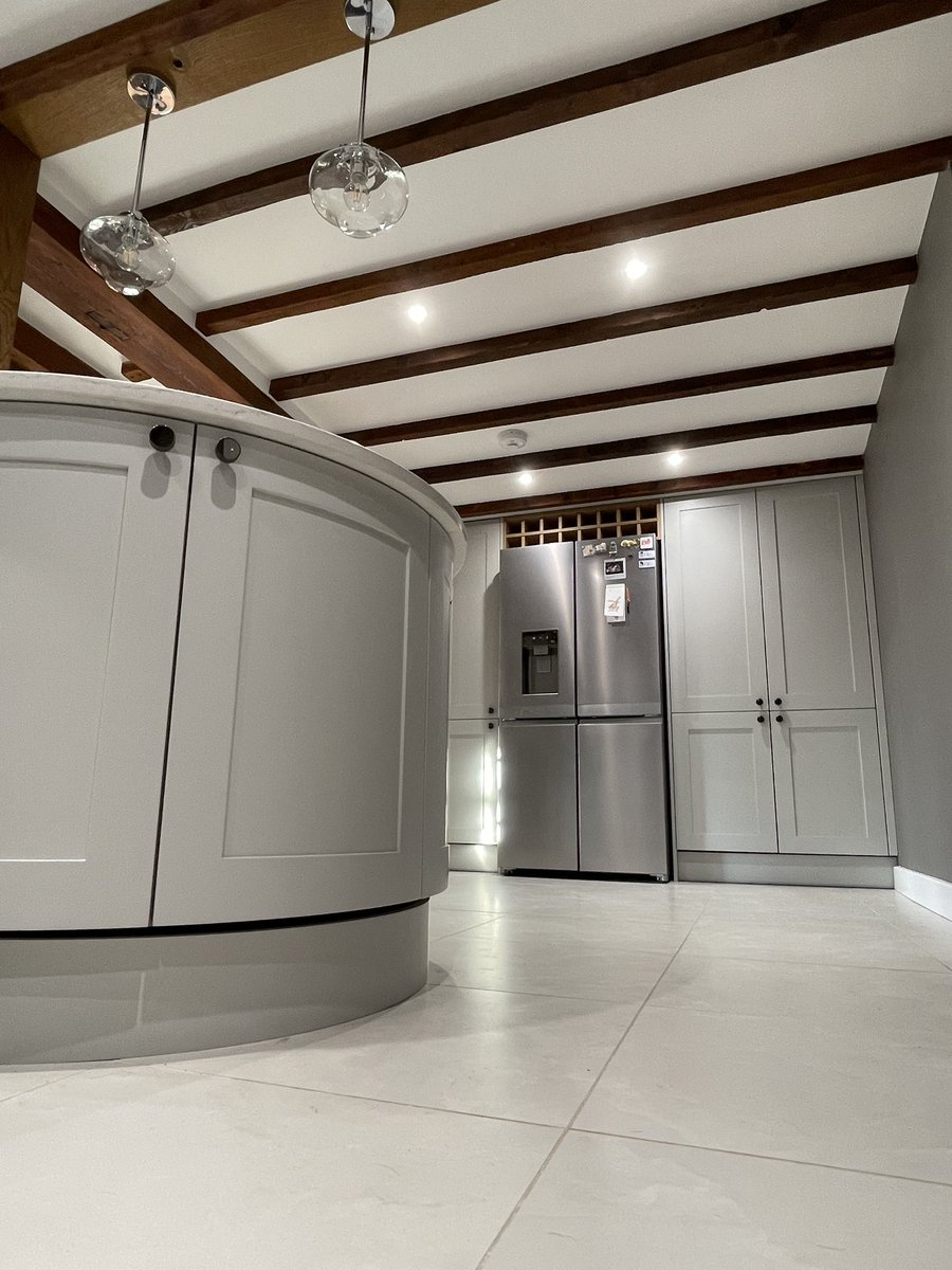 colourcraftsw's tweet image. Kitchens decorations are done ✅ 
#colourcractdecorators #interiordecor #kitchendecor #farrowandball @FarrowandBall