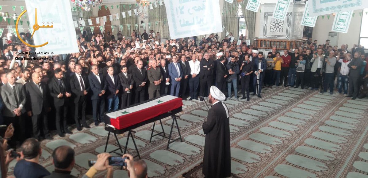 Sham__TV's tweet photo. أداء صلاة الجنازة في جامع عبد الله بن عباس بحلب على جثمان الفنان الراحل صباح فخري https://t.co/MbQZN3aGfb