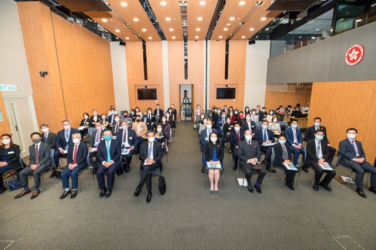 americanpandi's tweet photo. Dimitris Seirinakis recently moderated Panel I: Why #Arbitrate #Maritime Disputes in #HongKong at the #HKMLPA Legal Forum - Maritime Dispute Resolution in #HK, part of #HKMaritimeWeek 2021 &amp; #HKLegalWeek. With @HillDickinson, @reedsmithllp, Mayer Brown &amp; COSCO (H.K.) Shipping. https://t.co/V4KGsUjmUN