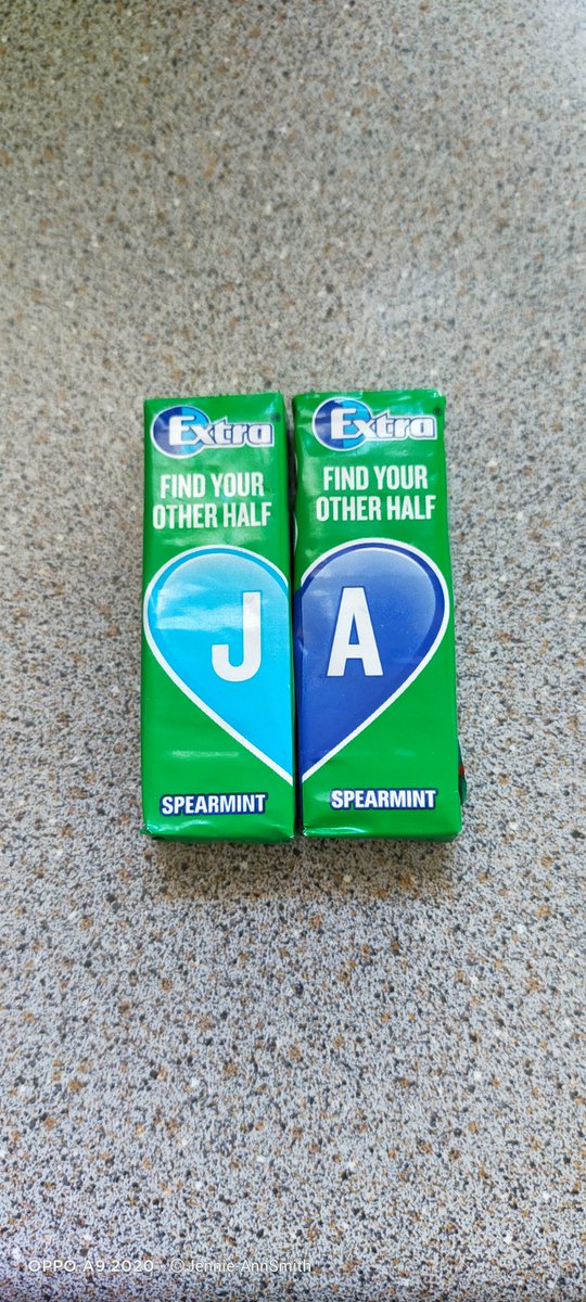 JenAskew2911's tweet photo. Found my love match @AlexSmith199123 😘 #wrigleysextra https://t.co/WVRiK75sIP