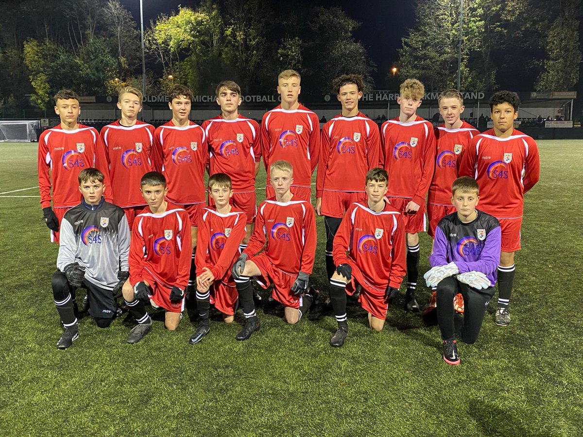WestMidsMCSFA's tweet photo. West Midlands under 14 Boys prior to their 3-2 win v Staffordshire Goals from Will Etheridge Charlie Lenton &amp; Lucas Waterston #goodstart https://t.co/2MR0bQ1hOu