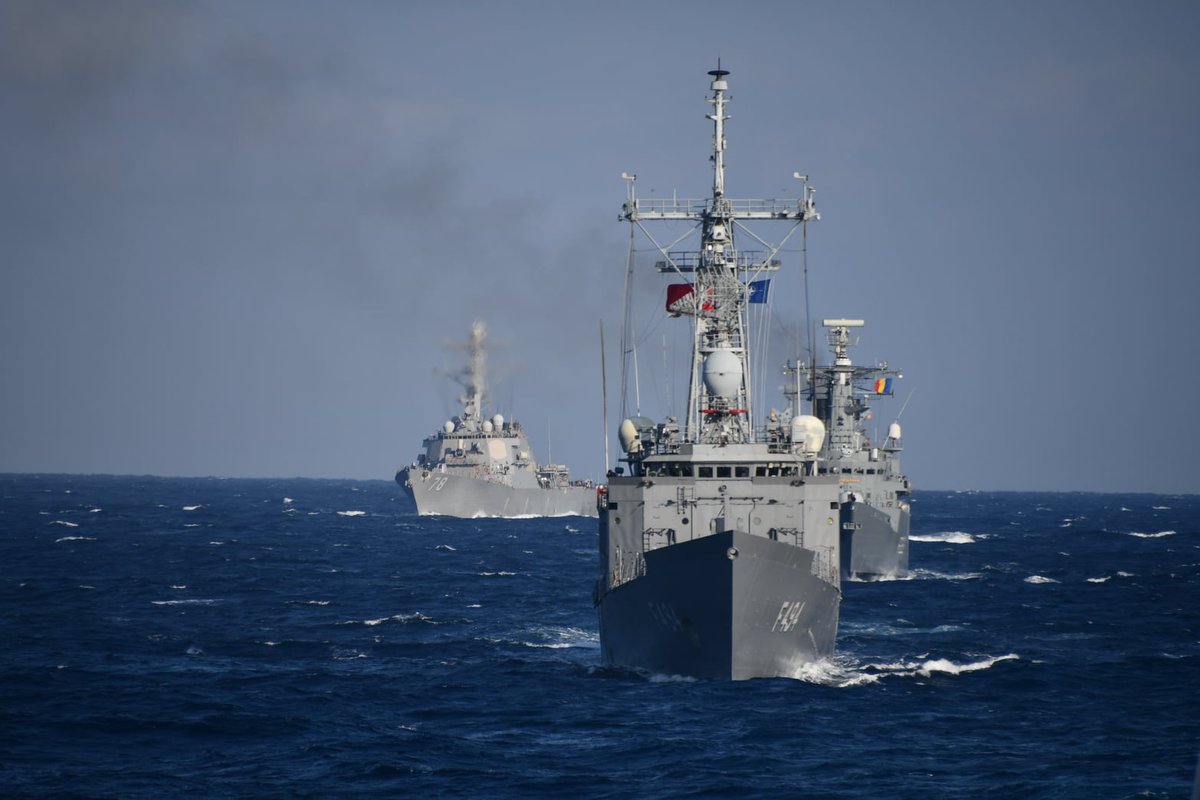 USFleetForces's tweet photo. 🇮🇹#ITSFASAN 🇹🇷#TCGGOKCEADA 🇩🇪#FGSSPESSART 🇷🇴#ROSREGINAMARIA and 🇺🇸#USSPorter sail together in the Aegean Sea 🌊executing a full training package over two days, demonstrating great professionalism, cohesion and interoperability.💪
#ForceToBeReckonedWith https://t.co/u9R67CJRMX
