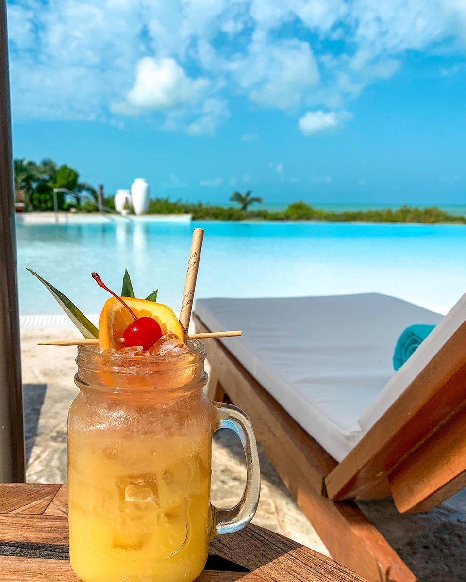Cheers to another beautiful day in the Turks and Caicos💙
📸<a href="/ambergriscaytci/">Ambergris Cay, Private Island - Turks and Caicos</a>  
.
.
.
.
#TurksAndCaicosReopen #TurksAndCaicos #TCI #SisterIslands #Paradise #Caribbean #Dream #Vacation #BeautifulByNature #WeAreTurksAndCaicos