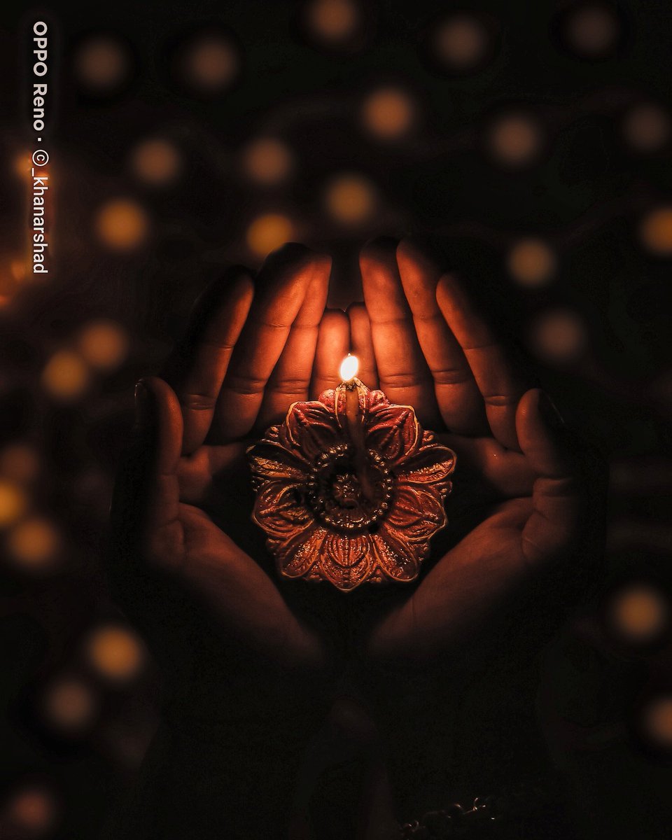 _khanarshad's tweet photo. When you possess light within. You see it externally. 🪔 
#OPPODiwaliRewind 
#ShotonOPPO 
#LightUpNewBeginnings 
@OPPOCareIN @OPPOCareGlobal @OPPOIndia @colorosglobal https://t.co/875d4QCpAG
