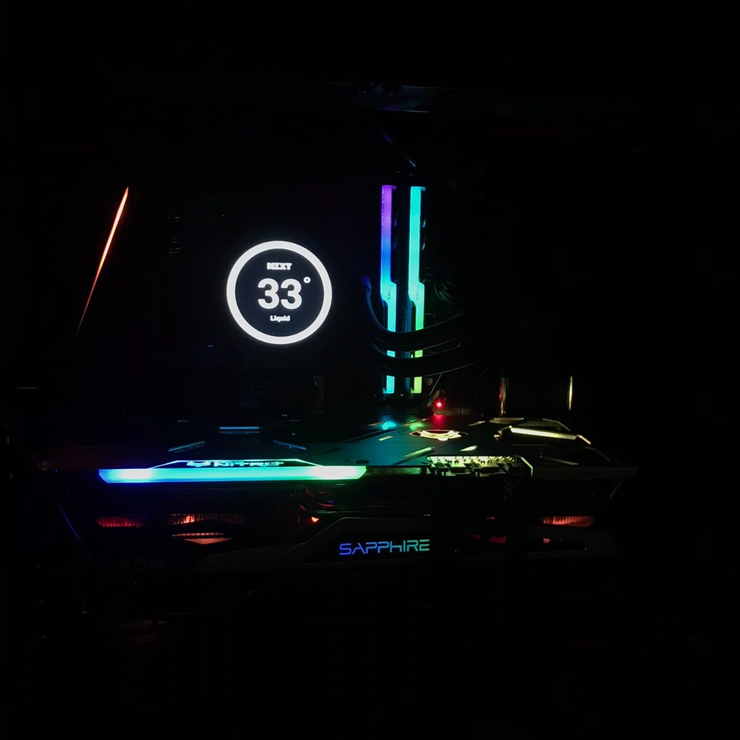 SapphireTech's tweet photo. A build by @JpJiipz with our SAPPHIRE NITRO+ AMD Radeon RX 6900 XT Special Edition!
.
.
#SAPPHIRE #NITRO #RDNA2 #RX6900XT #gamingsetup #PCsystem #PCrig #custombuild #battlestation #graphicscard #GPU #SAPPHIREnation #SAPPHIRETech #AMD #Radeon #hardware #gaming #GameOnAMD https://t.co/ESqQg4Zsus