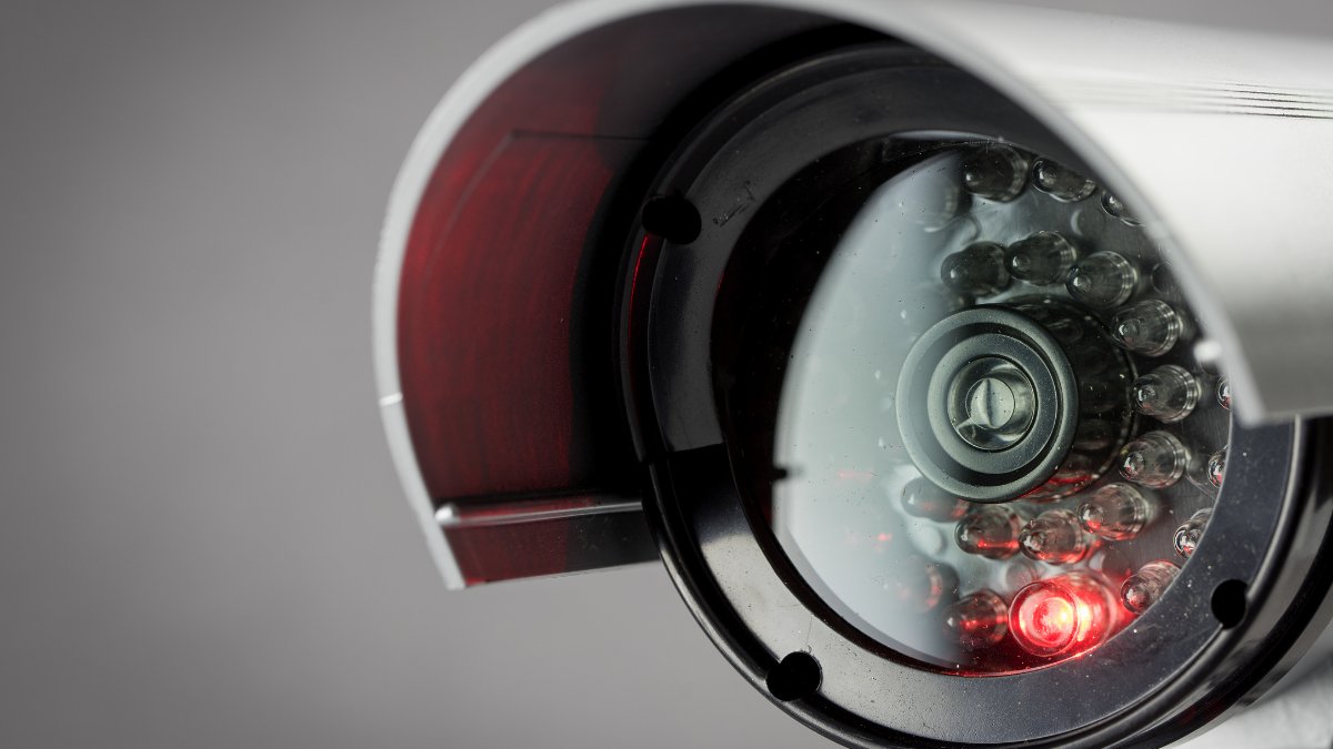 FirstCountyMon's tweet photo. It’s estimated that 95% of alarms triggered are unwanted or false. Find out how to reduce false alarms in CCTV cameras here: https://t.co/8AZboreEKf
#FCM #FirstCountyMonitoring #CCTV #FalseAlarms #Blog #ReadOurBlog https://t.co/mSCsrTwt04