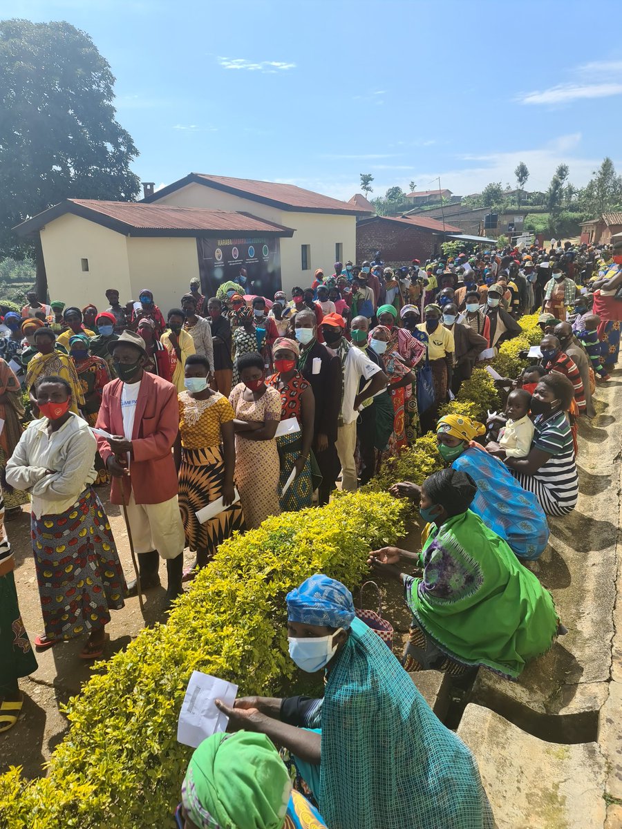 DrDanielNgamije's tweet photo. #MOHRwanda @Nyange Health Center in Ngororero District. Equitable access to vaccines is real! https://t.co/P6BhlkWkE9