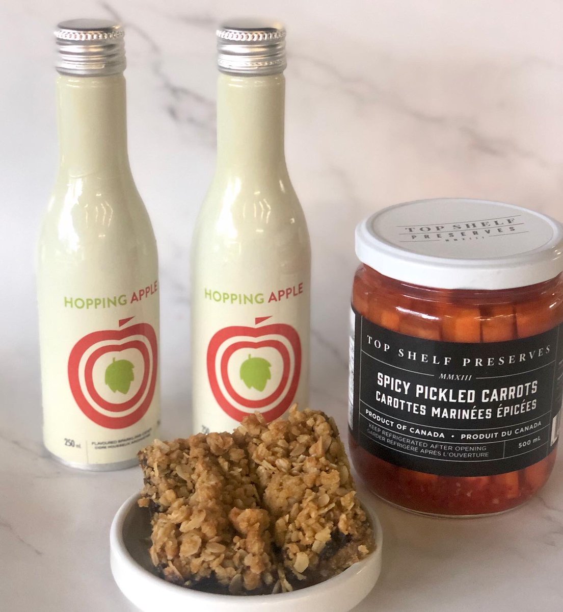 The AUTUMN HARVEST Box leaves the menu on Friday, November 12! Send the gift bundle to a loved one before this seasonal delight is gone 🍁