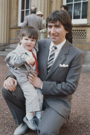 popsyosh34's tweet photo. 1986
Joey Dunlop and his son Gary Dunlop
#MBE #BuckHouse #Roadracing #Legend https://t.co/KJlFENDTy2