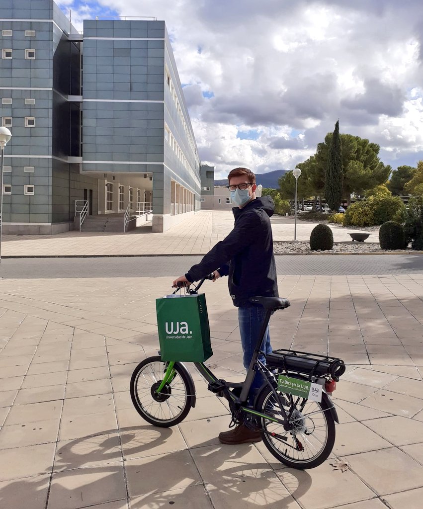 ujaen's tweet photo. ▶️La @ujaen promueve la movilidad sostenible 🚴🚴♀️ a sus campus de Jaén y Linares con el programa ‘Tu Bici en la UJA’ ℹ️👉https://t.co/0xH0cQPxLW
#UJAResponsable #UJASostenible https://t.co/oqVxCNMhSN