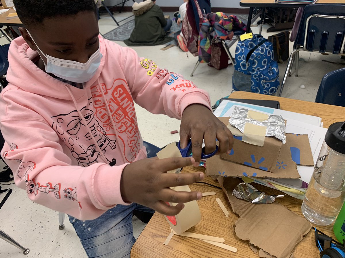 Mrs. Schechter tweet media