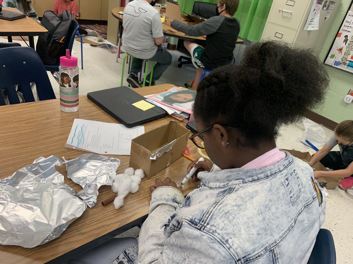 Mrs. Schechter tweet media