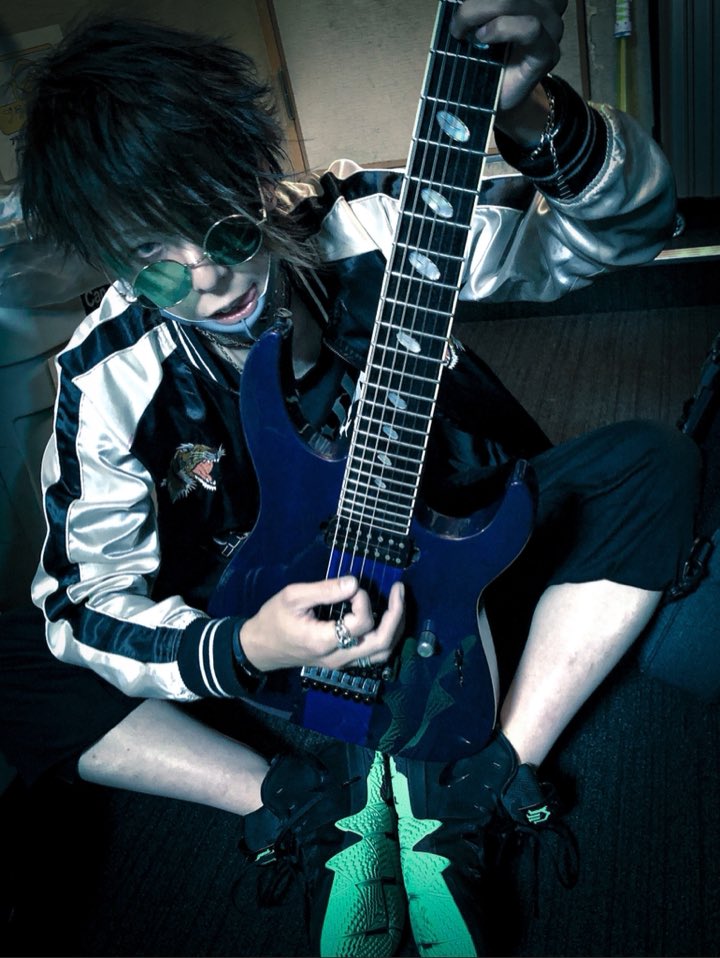 LoN_RONOVELL's tweet photo. 昨日の新宿club SCIENCEありがとうございやしたー。
6周年おめでとうございますー。

次は11月11日。
また新宿club SCIENCEで逢いましょー。 https://t.co/Uj2NREE2wH