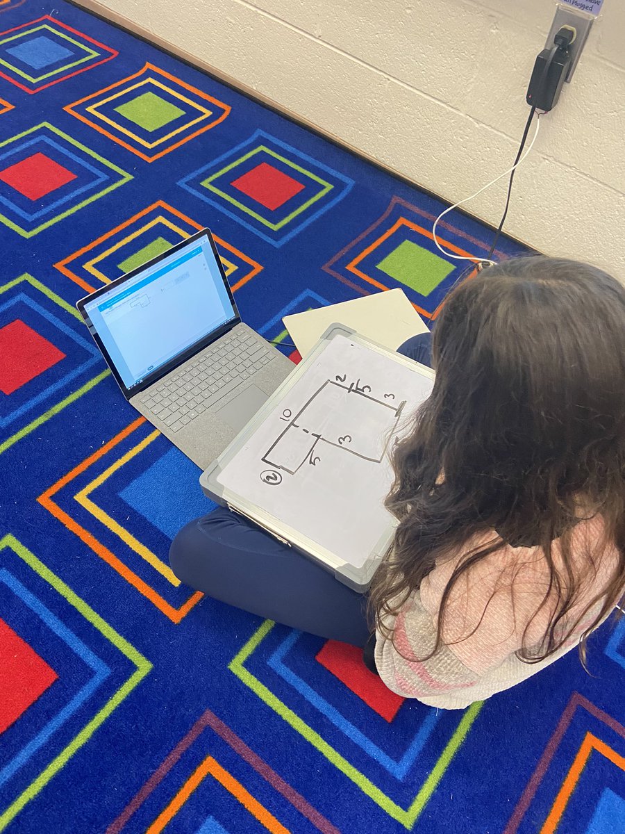 mrs_runyon's tweet photo. Nothing like individualized instruction on ALEKS to start our morning! These @BCEBobcat are working towards those pie slices! https://t.co/KA8fMJbqKa