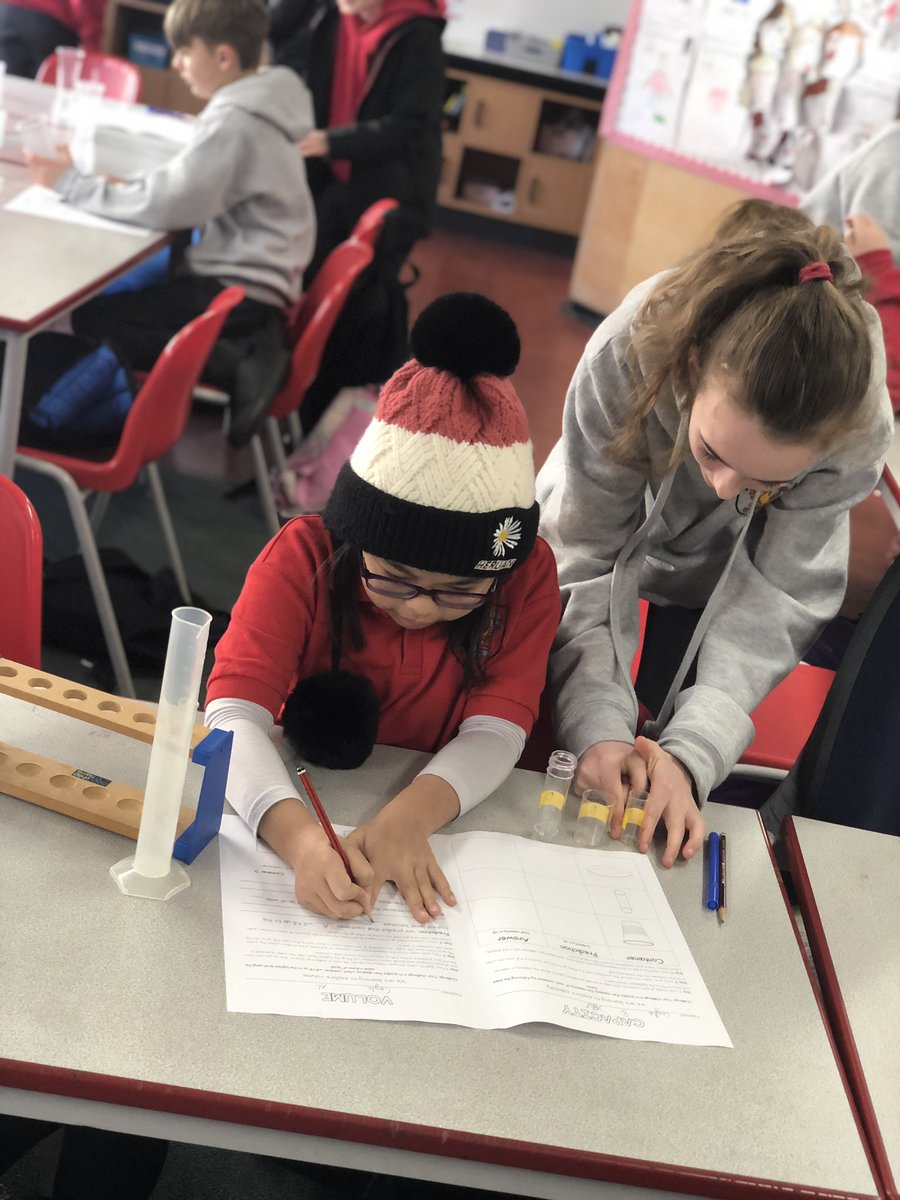 MidCalder_PS's tweet photo. P6 working on measurement and looking at volume and capacity. They made predictions and then used measurement cylinders to see if their predications were correct. Great work P6! #MCPSP6 #Measurement #Volume #Capacity #BeyondNumber @WLmaths @WL_STEM https://t.co/RCp8mXiadE