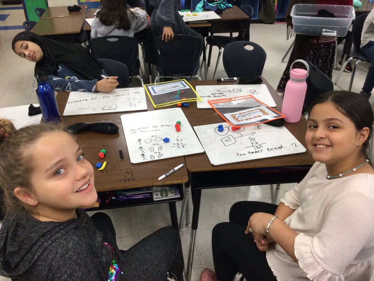 MLBrowning73's tweet photo. Fruit problems-2 steps @nisdmathwarmup, @nisdcne, @nisdelementarymath https://t.co/9idyw8BG4L