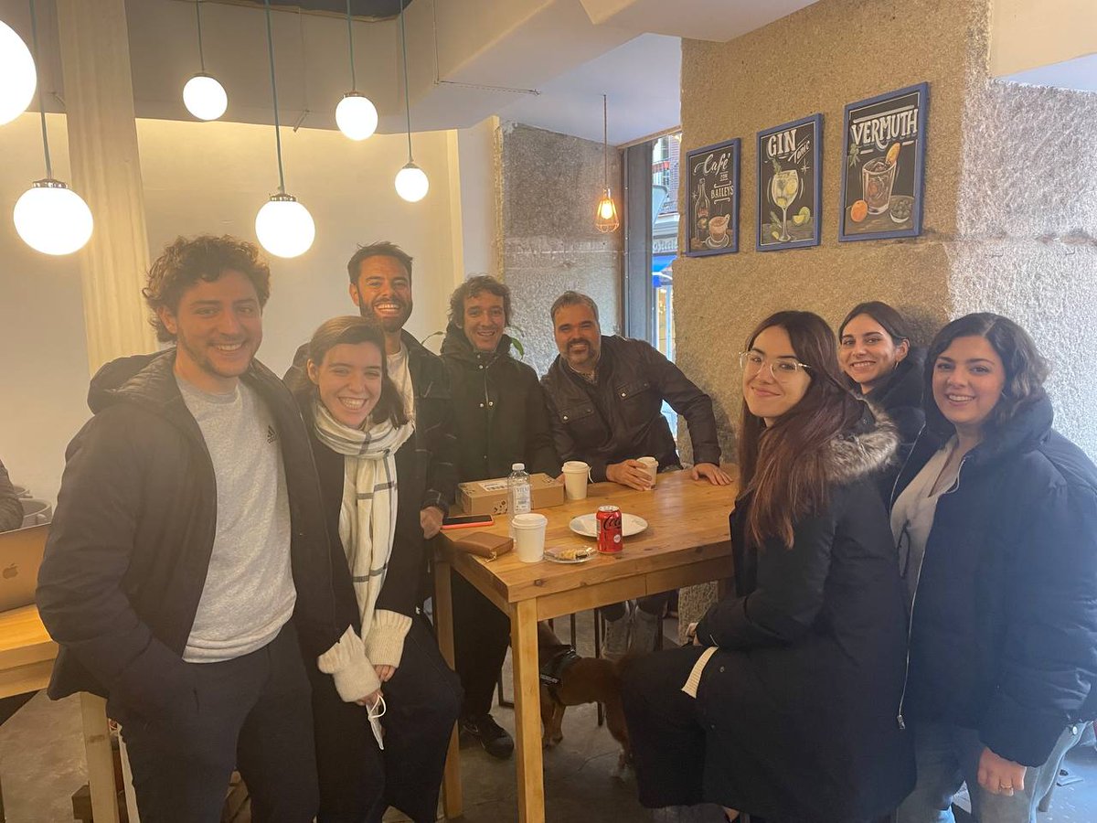 elasticheads's tweet photo. Coffee Break 🥰☕️ https://t.co/VganWXaClg