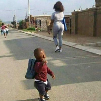 Opresii's tweet photo. Whose childhood picture is this? Tag the person. https://t.co/i6o743xVOR