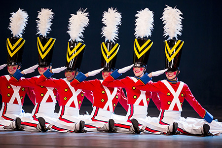 FieldTripDir's tweet photo. Are you ready for a holiday field trip treat for your school, scout and homeschool group and families. Embrace the joy and warmth of Christmas as the Radio City Rockettes® showcase the magic of Christmas in New York in this one-of-a-kind tradition for all ages. https://t.co/XYVZ6dLpfI