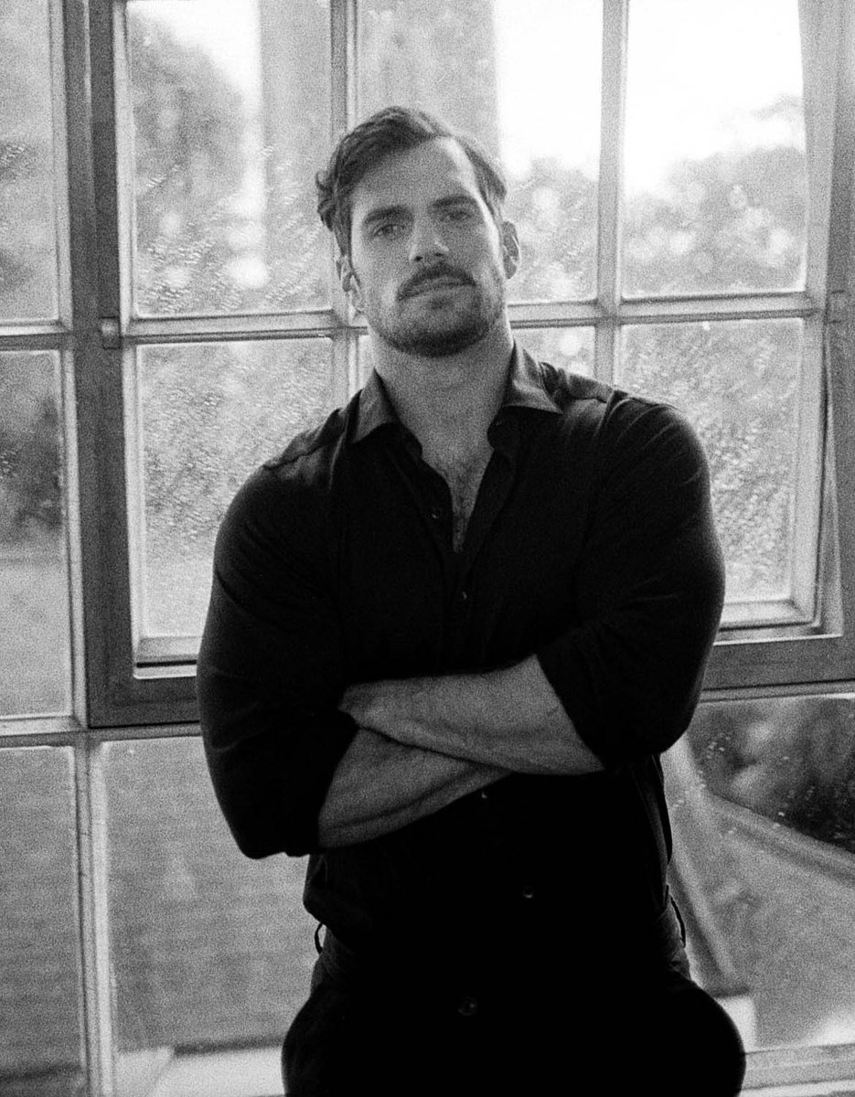 𝙢𝙧. 𝙝𝙤𝙬𝙡𝙚𝙩𝙩.