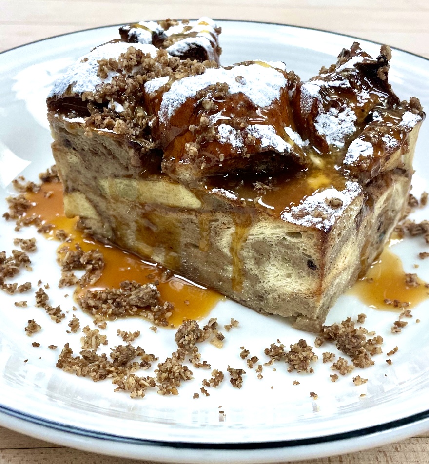 bluebellinn's tweet photo. How to feel better on a chilly Thursday?!?  Order one of our delicious new desserts… a tasty warm apple crumb bread pudding with caramel and cinnamon crumb!  ♥♥
🔵🔔
#bbistyle
☎- 215.646.2010
💻- https://t.co/7Mb0Lyqihl https://t.co/KkaUOoikqw