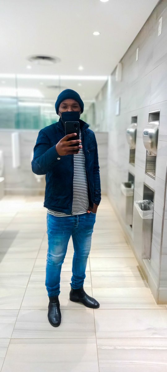 Sean_Chillz's tweet photo. My Father told me to be a Man. And for him, that meant be your own person, be independent.
•
•
•
•
•
#Seanchillz #selflove #love #respect #fomal
#photooftheday #selfie https://t.co/mGJyJcgiw8