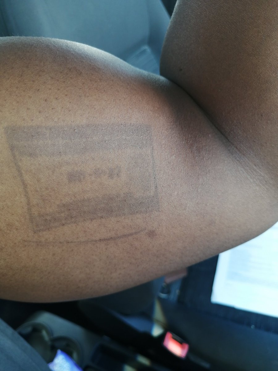 litholi's tweet photo. Tsiiiii! Kudala ndinibukele nifota nge tattoo! Namhlanje ndim nani, but eyam yeyomthetho i certified not satisfied simvayo eCSC. 😂😂😂 Out of 10 nindinika ban? 

#officer
#tattoo
#irhatilomthetho https://t.co/iVGWMpIOy4