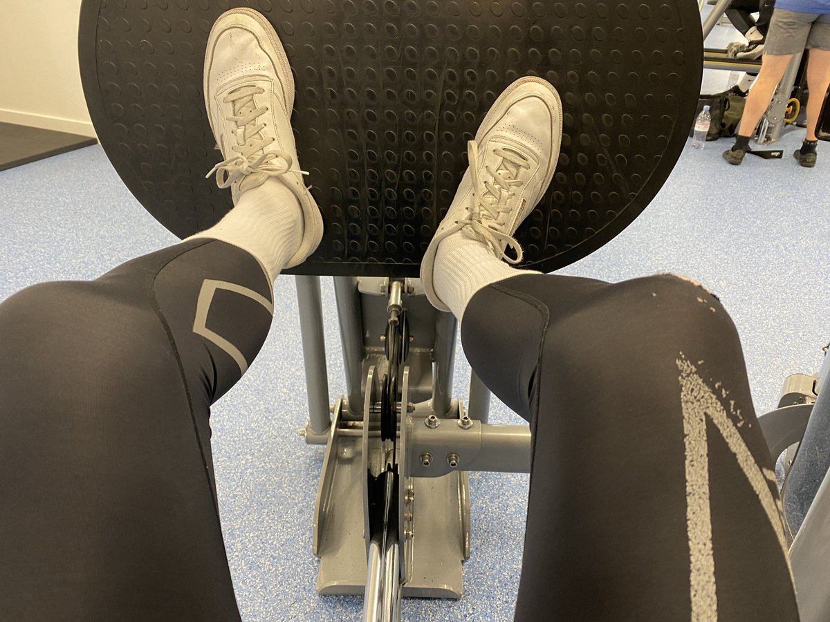slickcycler's tweet photo. Leg day #leggings #gym #lycra #spandex #gymtights https://t.co/EYY5b6K4Ko