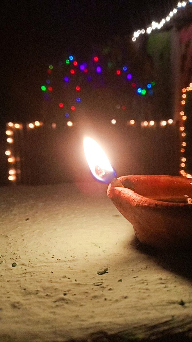 NitishSharmaa25's tweet photo. दिपावली की हार्दिक शुभकामनाएं मेरे देश वासियों 🕯🎆 

#Diwali2021 https://t.co/zGzrFaP3Xy