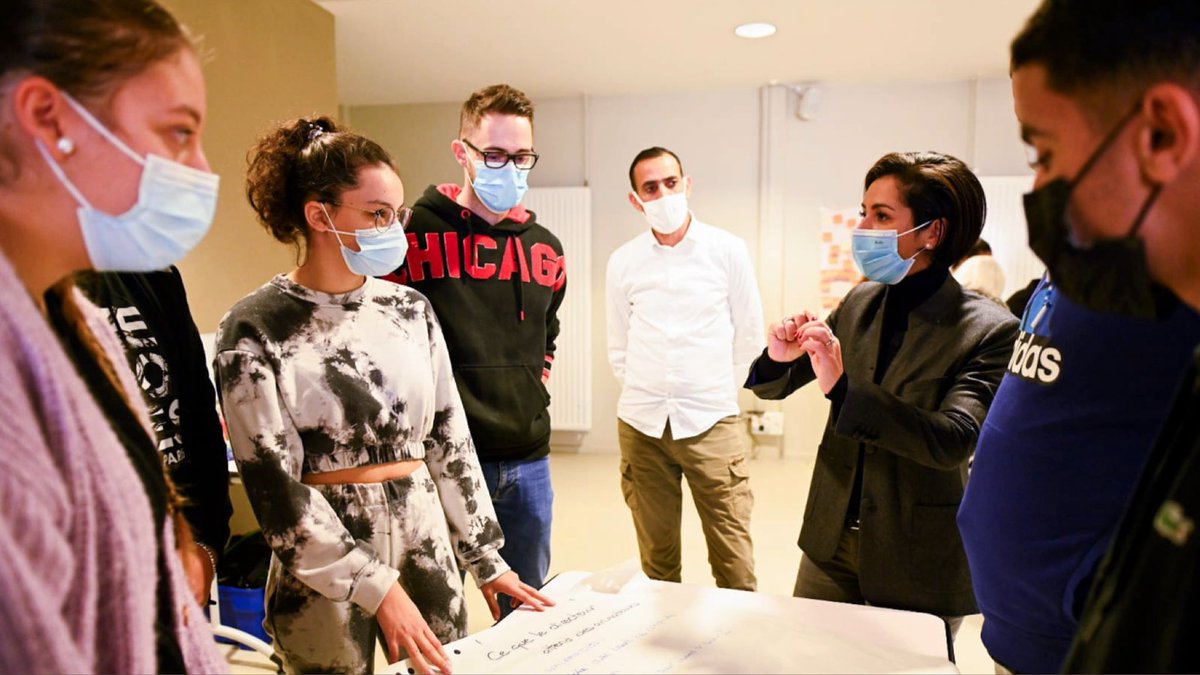 📍 Suite à <a href="/Venissieux_/">Ville de Vénissieux</a> pour rencontrer des jeunes en formation BAFA et leurs encadrants. 
J’ai rappelé notre soutien constant au secteur de l’animation, essentiel pour nos jeunes. 
👉 en 2022, une aide de 200€ pour le passer sera mise en place pour 20 000 jeunes.