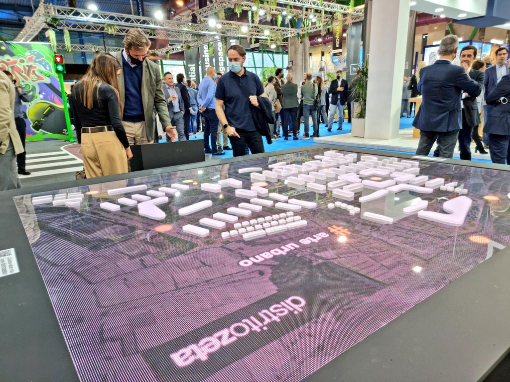 SimedMalaga's tweet photo. 🏡 ¿Sabes en qué consiste el innovador proyecto #DistritoZeta by #Urbania? Se trata de un nuevo modelo de ciudad sobre los nuevos paradigmas urbanos de sostenibilidad y smart city. ¡Descúbrelo en #simedMLG! @SomosZeta https://t.co/zdhBXBG7O0
