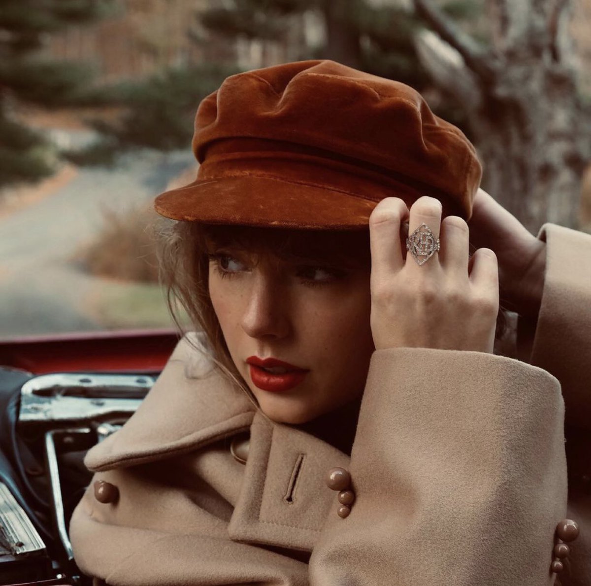 moviesmusic_th_'s tweet photo. เดือนนี้ Taylor Swift จะไปออกรายการของ Jimmy Fallon ในวันที่ 12 และอัลบั้ม Red (Taylor’s Version) ก็จะออกวันนั้นเช่นกันตอน 11 โมงตามเวลาบ้านเรา ส่วนวันที่ 14 เทย์เลอร์จะไปเป็น Musical Guest ในรายการ Saturday Night Live และแสดง 2 เพลงค่ะ https://t.co/uyOwAkfeyi