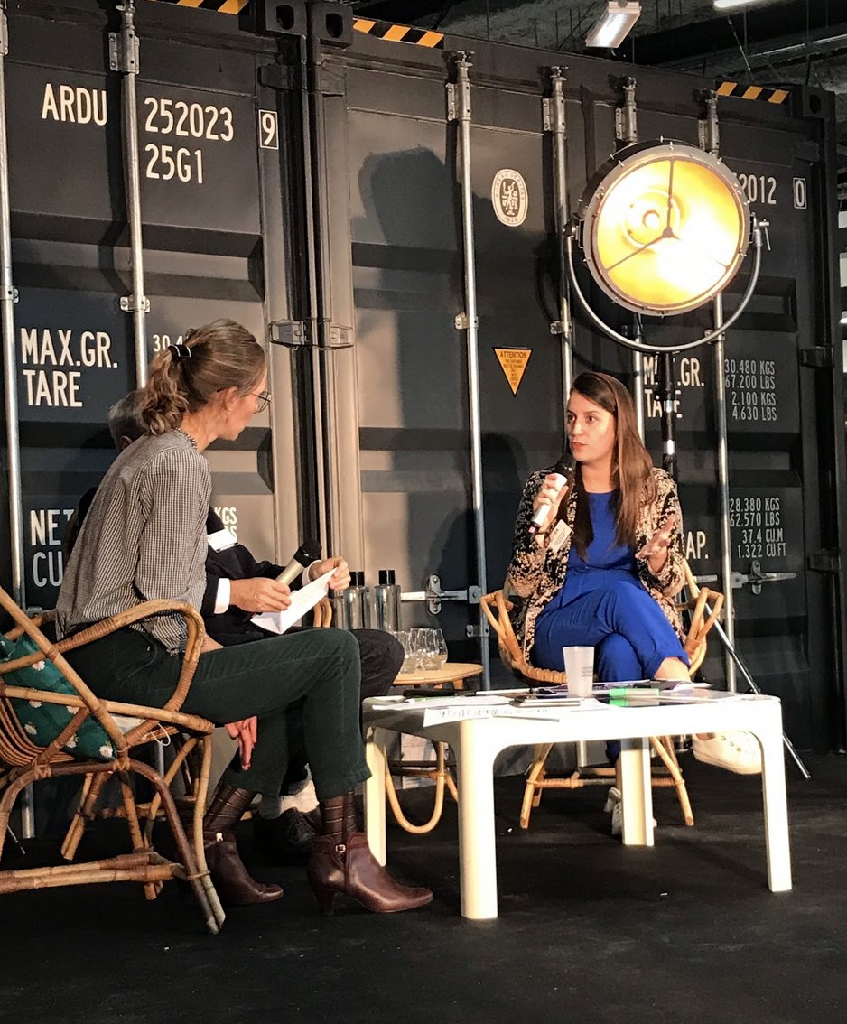 LushFr's tweet photo. "Le sourcing éthique est aussi important dans nos ingrédients que dans nos smartphones." - Emilie Petraroli-Roy, Digital Trading Manager chez Lush
#LSARetailTech https://t.co/ibbZiOmX1o