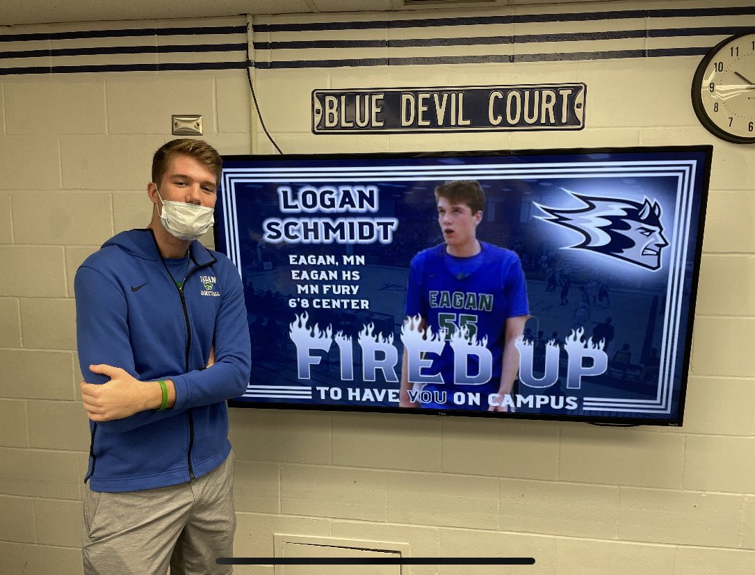 logschmidt55's tweet photo. Had a great visit to UW-Stout, huge thanks to Coach @JamesLake11 and coach Webb for showing me around. https://t.co/bNwC7r0O1W