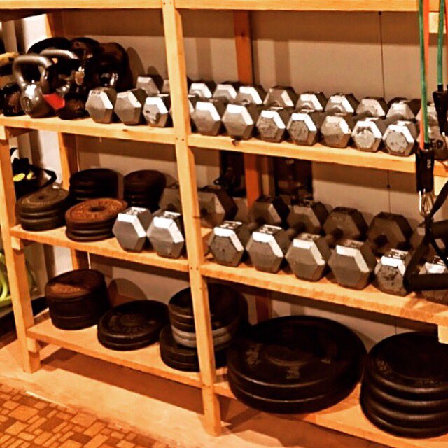 Okay on top of having a weightlifting seminar with older kid / teens
•
We have had a lot of interest in holding an adult / parent seminar as well
•
These will happen on a Saturday in December
•
Stay tuned for more details 
#weightlifting #fitness #exercise #lifestyle #strength