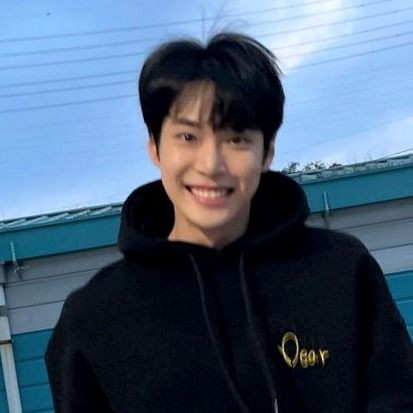 อย่าบอกใครนะว่าคือแอคหลุม🍊🍀 tweet media