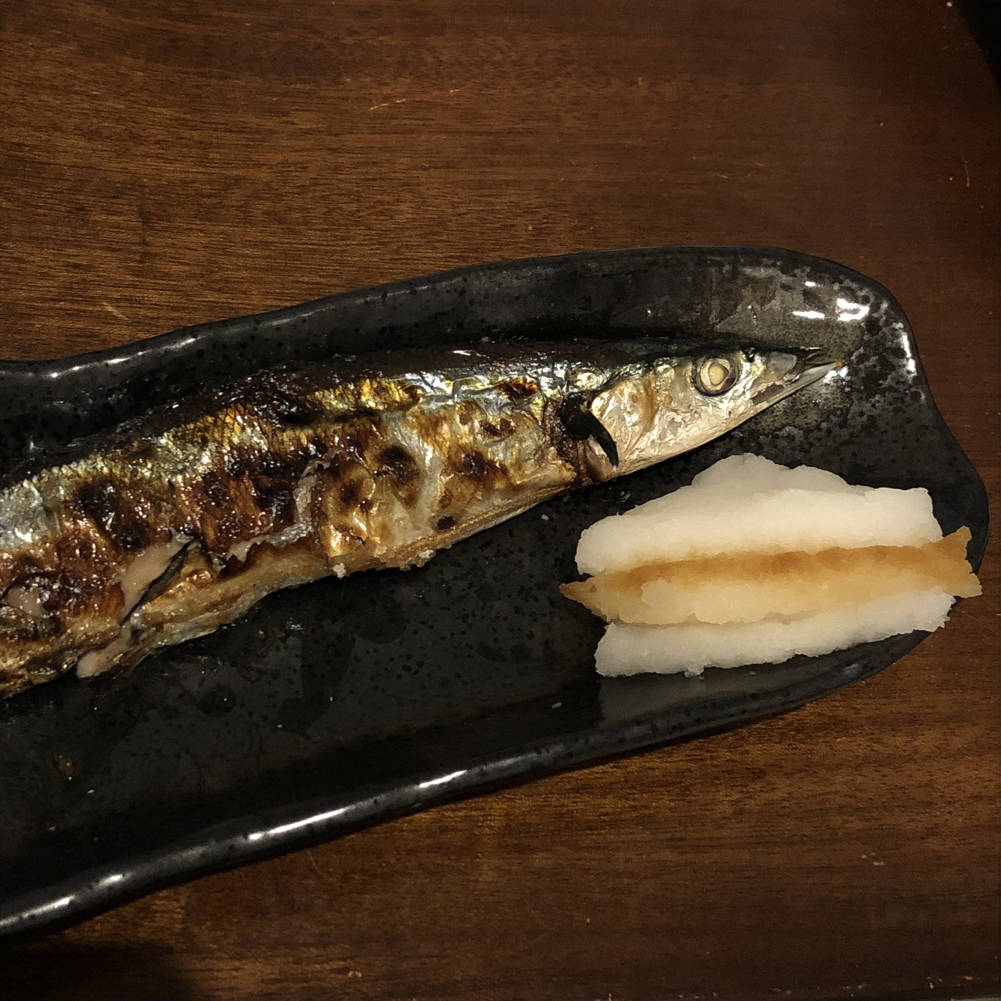 Huwaco 今年初さんま 今年の大根おろしアートは秋刀魚サンド 女川 で 最近流行りの フルーツサンド じゃなくて サンマサンド 大根おろしアート T Co 2wndemo6k8 Twitter