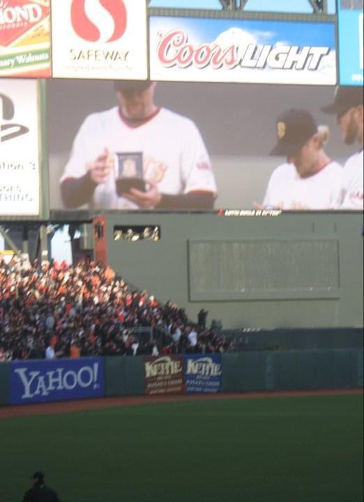 sixp8ck's tweet photo. @BusterPosey #ShreddedBeyondABSolute retiring be like #aflashbacktoremember when it was them #SanFranciscoGiants @SFGiants #TortureSF days. #LetsGoGiants #ShreddedBeyondABSolute #SFGiants #TBTSFGiants #TBT #StrengthInTorture #StrengthInResilientSF https://t.co/X4cHU9zeQr