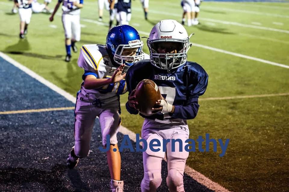 JayMeadors's tweet photo. My Littles Different! The Baby Cheetah is electric ⚡️ with ball in his hands.
J. Abernathy RB/WR/KR
Pulaski Academy 2027
@uabernathy @ARSportsCombine @ApexPredzOnly
#ApexPredatorLoading🦍 https://t.co/FoM9ZZXxN4