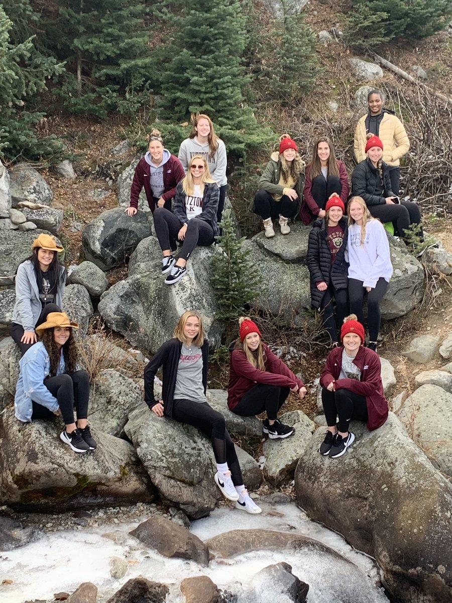 KUBearsWBB's tweet photo. Good morning from Montana! Day 1 is in the books. Practice, a long scenic drive and a great time spent in Red Lodge, MT. And of course, tons of photo opps. On to Day 2, as we continue to make memories. #KUWB💛🐻🏀 https://t.co/P2Wqt9q4E0