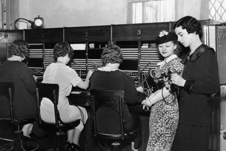 StudioDAgency's tweet image. #ThomasForIndustry takes a look at the history of the #telephone this #TBThursday. bit.ly/3BHKoad