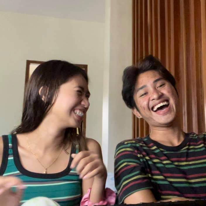 TeamKenYen's tweet photo. Because of your smile, you make life more beautiful.

#Kenyen https://t.co/ENm5ctiUeG