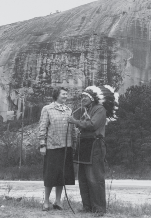 GeorgiaHistory's tweet photo. Dr. Andrew Denson, professor at @WCU, was recently awarded the John C. Inscoe Award for the best article in the Georgia Historical Quarterly in 2020, "Cherokee Ambassador: Gertrude McDaris Ruskin and the Personal Politics of Southern Commemoration." 
https://t.co/7ScK58H7Z4 https://t.co/Dyd2aIh6Y3