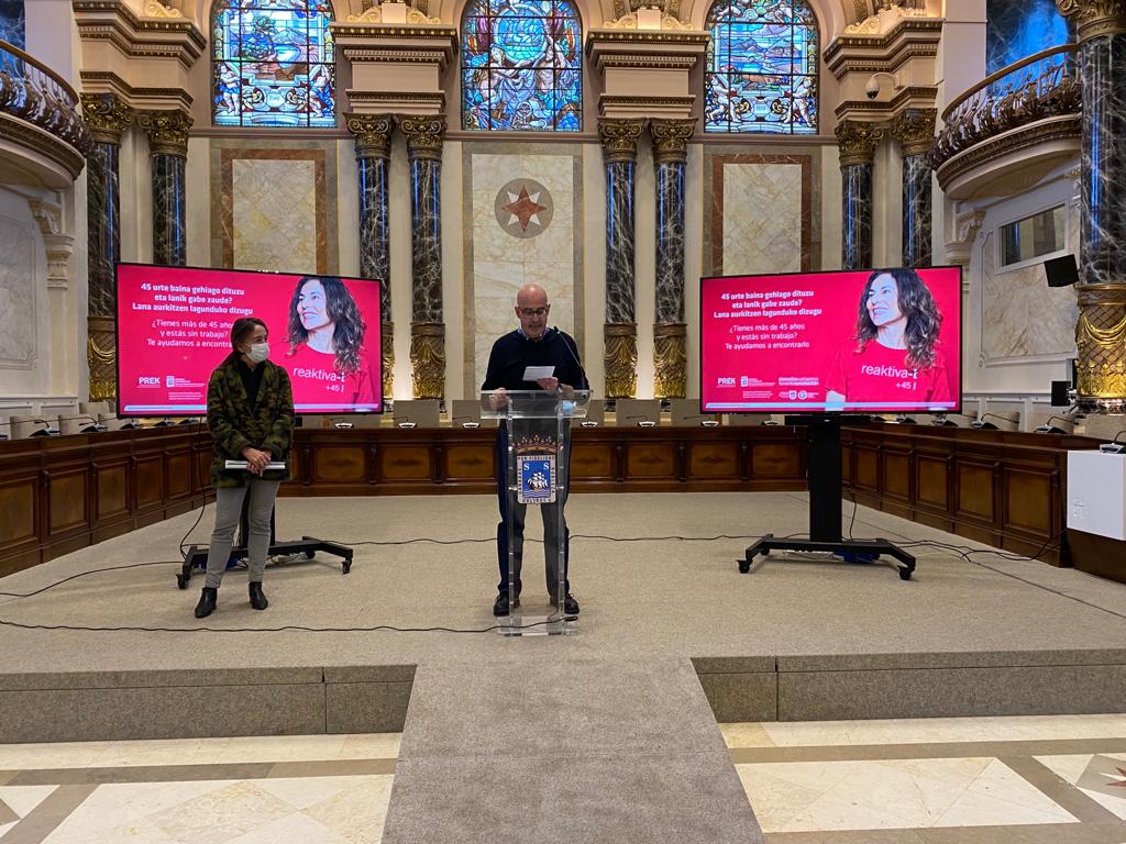CEBANC's tweet photo. @fomentoss, retoma el programa #ReaktivaT, para integración laboral destinado a colectivos en situación de desempleo.
#CEBANC, es Centro de Formación Profesional que ofrece la formación técnica de los Certificados de profesionalidad.
#fomentoss #integraciónlaboral https://t.co/yvXapuO8JY