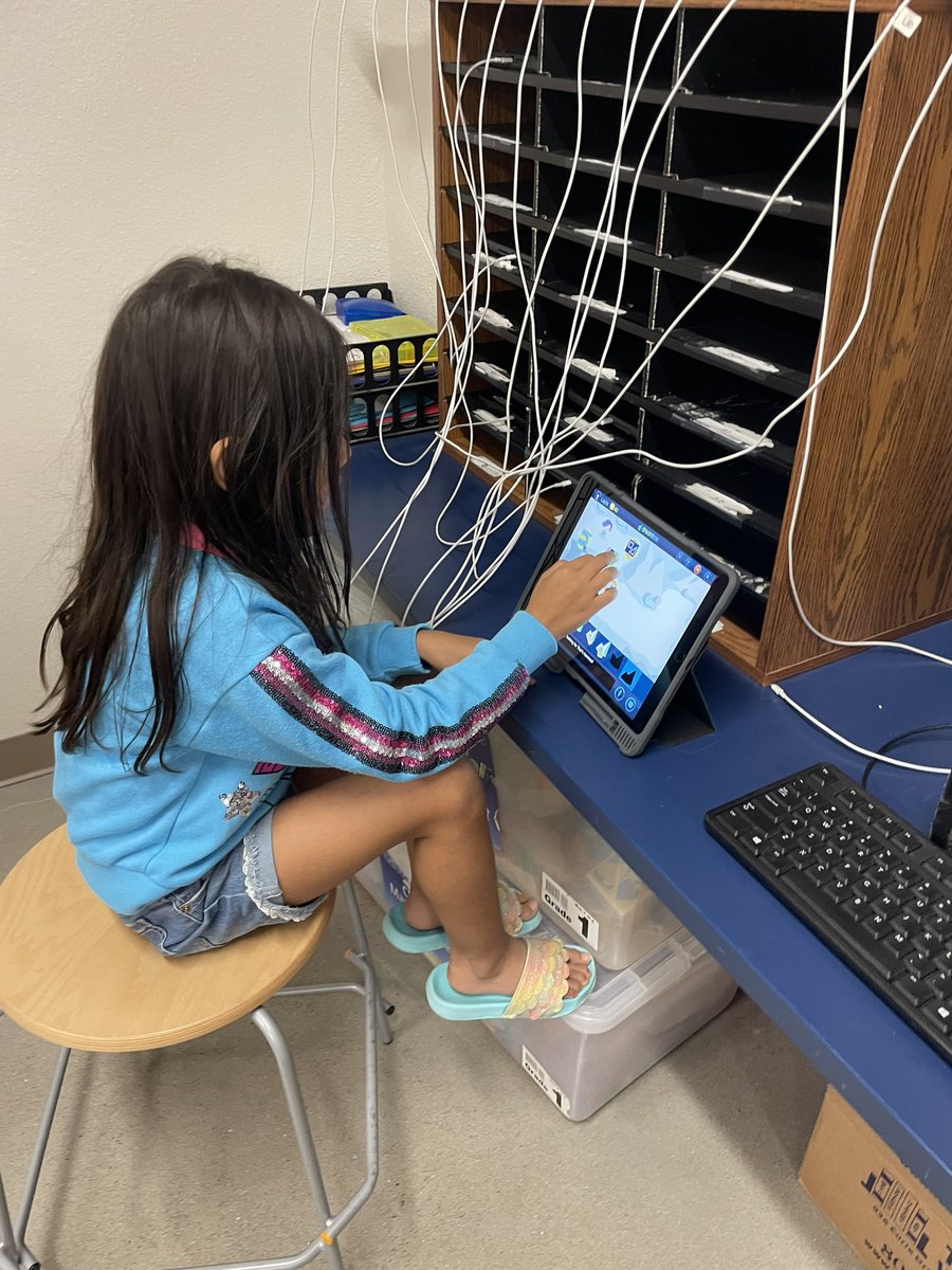 The first grade team <a href="/Buda_Bulldogs/">Buda Elementary</a> is really rockin Math stations! They are using student data on <a href="/DreamBox_Learn/">DreamBox Learning</a> and <a href="/SplashMath/">Splash Math</a> to create their small groups! So impressed by their awesome students! <a href="/MeganZembik/">Megan Zembik</a> <a href="/_Katie_Watts_/">Katelyn Watts</a> <a href="/nicole_bohuslav/">Nicole Bohuslav</a> #BESTinfluencers