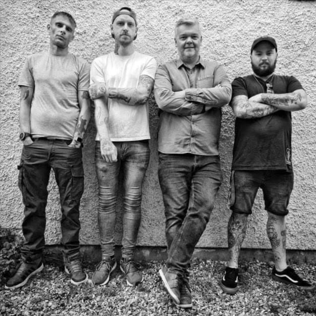 Blacklistukband's tweet photo. Joining us for BITE NITE at The Crown Bar & Venue on the 16/11 are Big Bad (formerly @stonecoldtweets) and Common Animals!
Grab your tickets now at advance price of £5: https://t.co/liqpMYEd9A
#UnderdogBristol #Blacklist #CommonAnimals #BigBad #livemusic #CrownBristol https://t.co/qaH64zaBnr