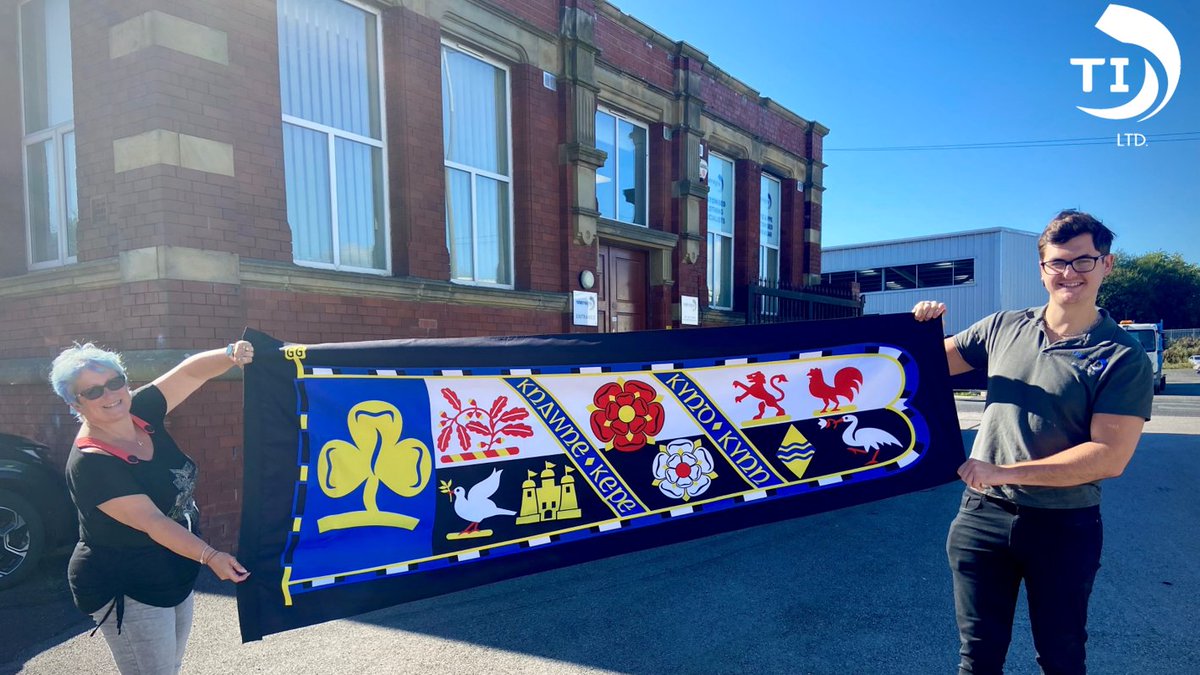 totalinsignia's tweet image. We customise all kinds of things at Total Insignia…here’s Gail Hull and Dominic Hughes showing off a bespoke standard flag produced for Girlguiding Lancashire East!

Really proud of how this one turned out!

#flags #brownies #pennantflags #scouts #proud #guiding #girlguiding