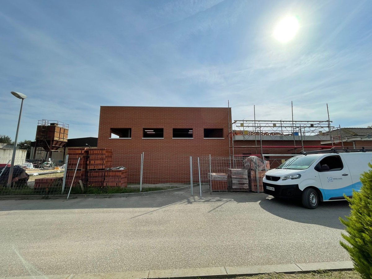 🛠️💧#AigüesCBGi destina 680.000 euros a obres de millora a l'ETAP de #LloretdeMar-#TossadeMar. La potabilitzadora subministra aigua en alta als dos municipis de #laSelva.

✅Les actuacions, que ja s'estan executant, quedaran enllestides en 5⃣ mesos.👉bit.ly/2ZX1GmM