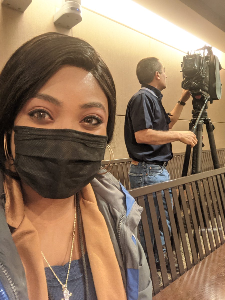 JGrayKSAT's tweet photo. Good Morning! 
In court today sitting in on the R.C. Curtis trial that began earlier this week. Curtis is accused in the 2015 slaying of 75-year-old Paula Boyd, a beloved HEB employee. 
We'll bring you updates on KSAT 12 News 👌🏾
@ksatnews https://t.co/0fzTqfGdzC